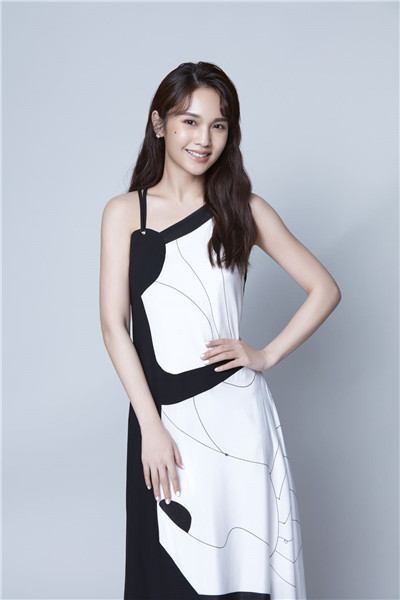 杨丞琳宣传照2.jpg