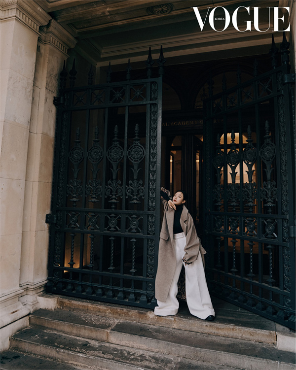 SEULGI 《Vogue Korea》10月刊画报照3.jpg