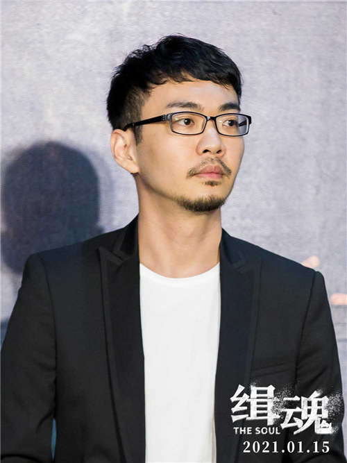 1 导演照（100k）.jpg