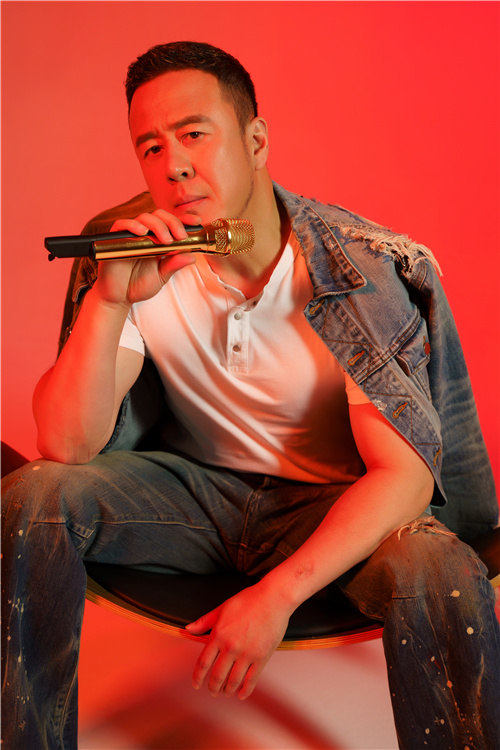 杨坤.jpg