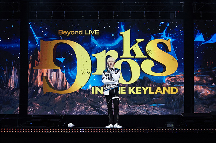 KEY “Beyond LIVE” 图片 1.jpg