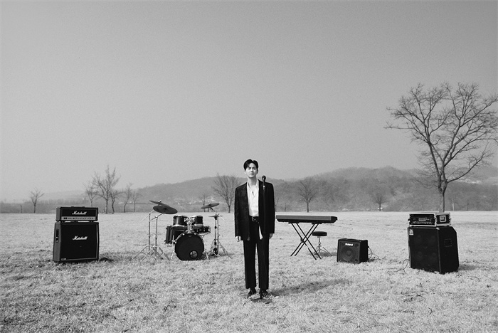 SUHO迷你2辑《Grey Suit》图片 1.jpg