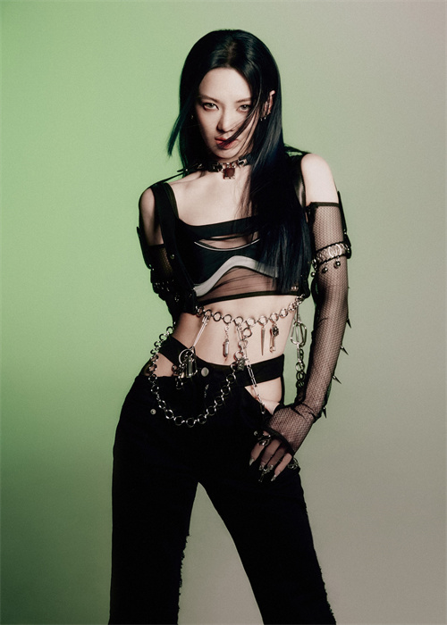 孝渊（HYO）首张迷你专辑《DEEP》预告照 3.jpg