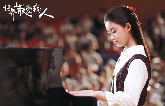 3黄杨钿甜饰江晓鱼.jpg
