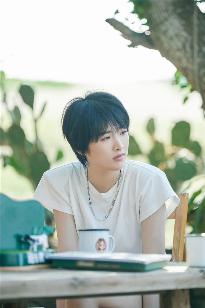 姚安娜.jpg