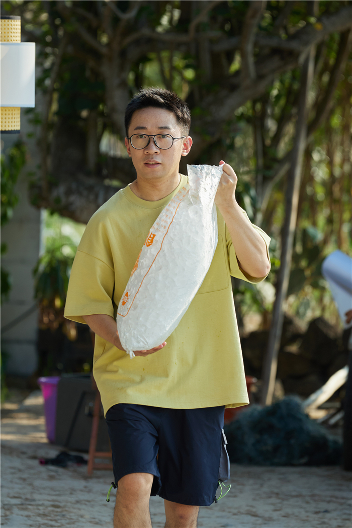 杨迪.jpg
