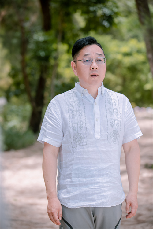 张绍刚.jpg