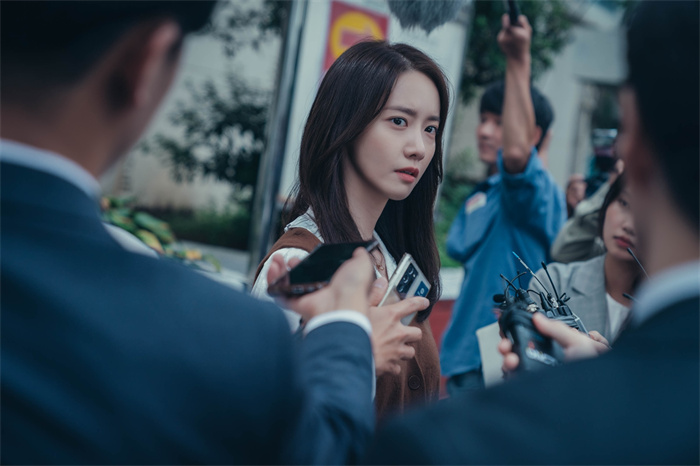 林允儿《The Big Mouth》剧照.jpg